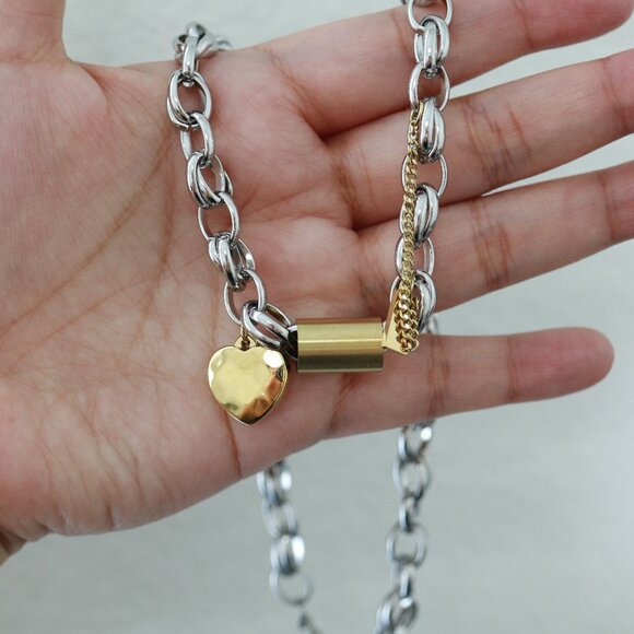 Elegant Silver and Gold Heart Pendant Necklace - Picture 4 of 4